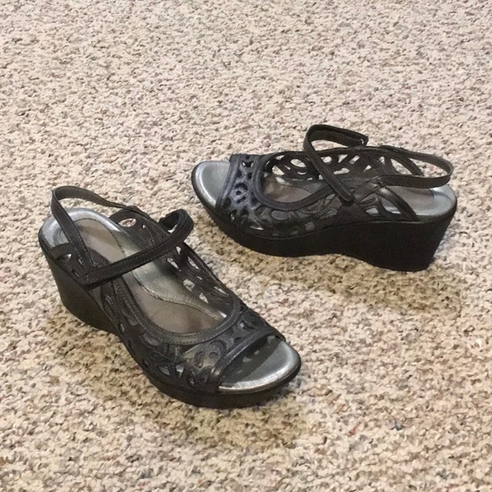 Naot Black Wedge Shoes for Stylish Comfort